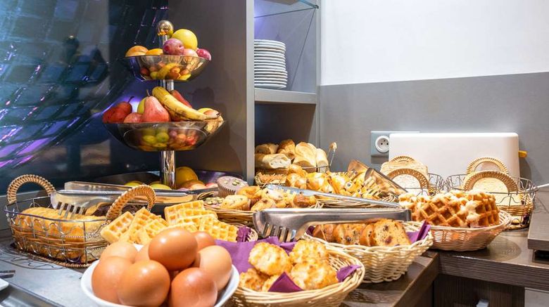 <b>Comfort Hotel Orleans Olivet Restaurant</b>. Images powered by <a href="https://iceportal.shijigroup.com/" title="IcePortal" target="_blank">IcePortal</a>.