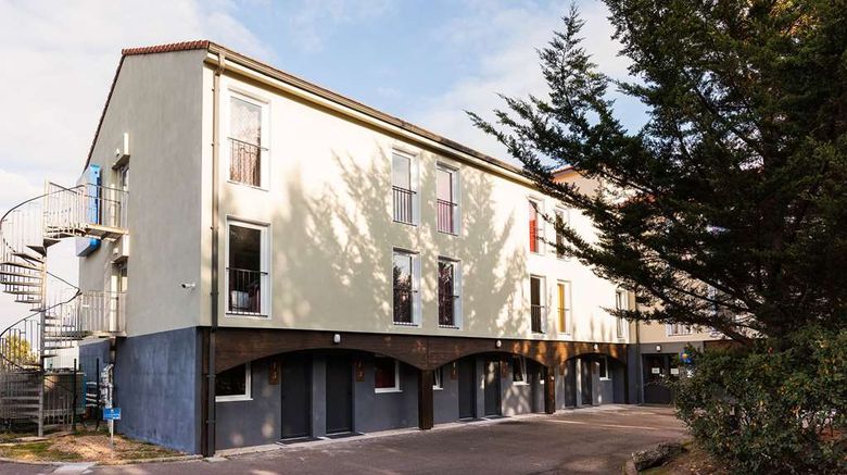 <b>Comfort Hotel Orleans Olivet Provinces Exterior</b>. Images powered by <a href="https://iceportal.shijigroup.com/" title="IcePortal" target="_blank">IcePortal</a>.