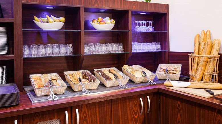 <b>Comfort Hotel Orleans Olivet Provinces Restaurant</b>. Images powered by <a href="https://iceportal.shijigroup.com/" title="IcePortal" target="_blank">IcePortal</a>.