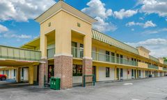 Quality Inn Savannah Historic District