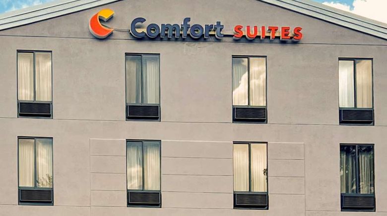 <b>Comfort Suites Exterior</b>. Images powered by <a href="https://iceportal.shijigroup.com/" title="IcePortal" target="_blank">IcePortal</a>.