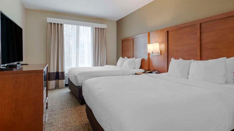 <b>Comfort Suites Suite</b>. Images powered by <a href="https://iceportal.shijigroup.com/" title="IcePortal" target="_blank">IcePortal</a>.