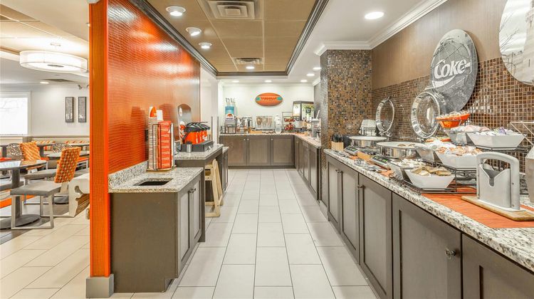 Inn at the Peachtrees, an Ascend Hotel Restaurant
