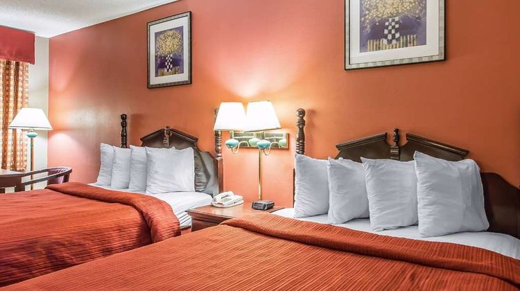 Quality Inn & Suites Room