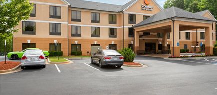Comfort Inn & Suites Exterior