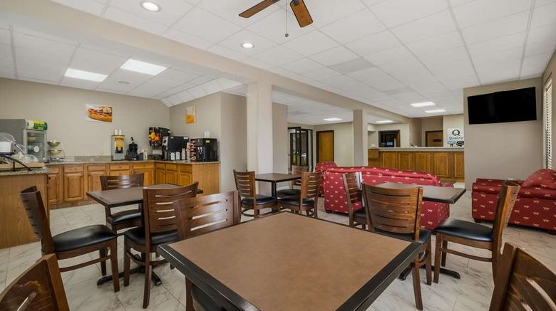 <b>Quality Inn, Jefferson Restaurant</b>. Images powered by <a href="https://iceportal.shijigroup.com/" title="IcePortal" target="_blank">IcePortal</a>.
