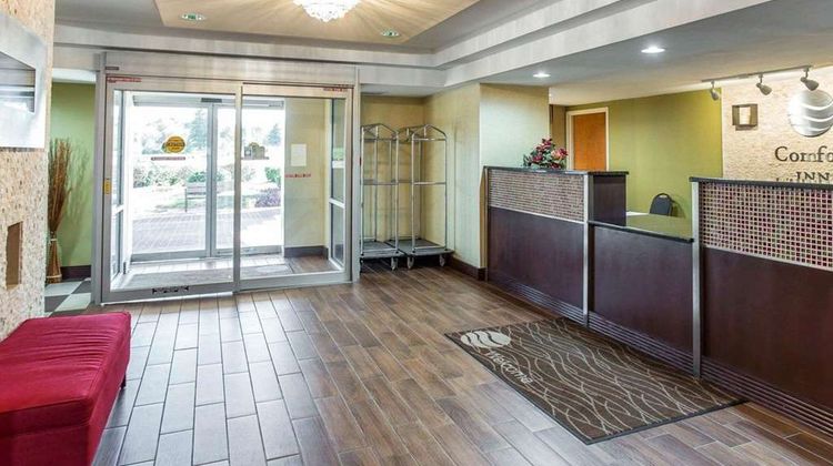 Comfort Inn Lobby