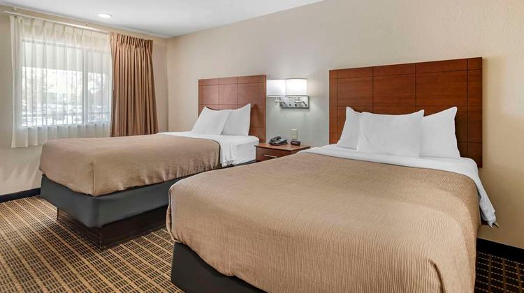 Quality Inn & Suites Southlake Room