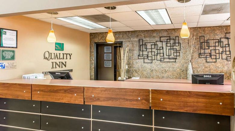 <b>Quality Inn Lobby</b>. Images powered by <a href="https://iceportal.shijigroup.com/" title="IcePortal" target="_blank">IcePortal</a>.