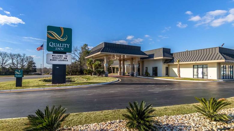<b>Quality Inn Exterior</b>. Images powered by <a href="https://iceportal.shijigroup.com/" title="IcePortal" target="_blank">IcePortal</a>.