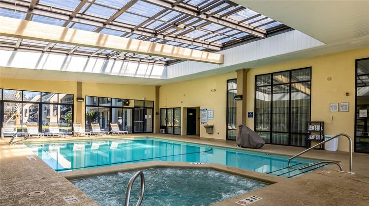 Quality Inn Pool
