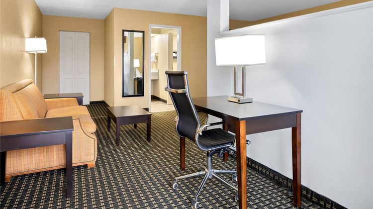 Quality Inn Room