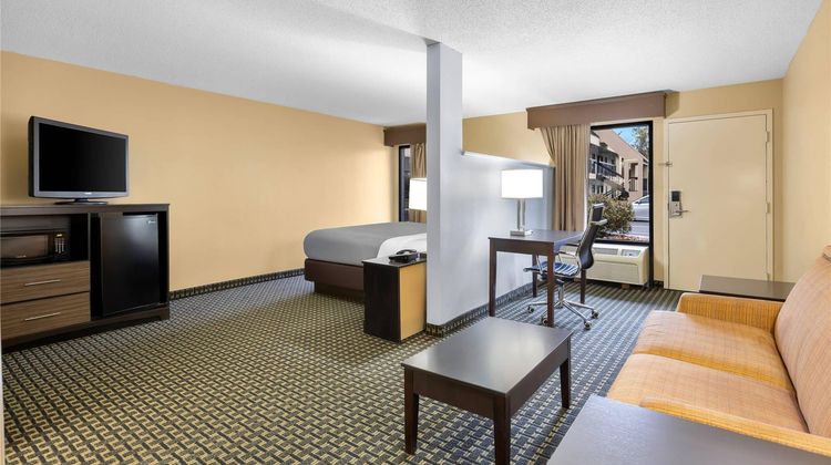 Quality Inn Room