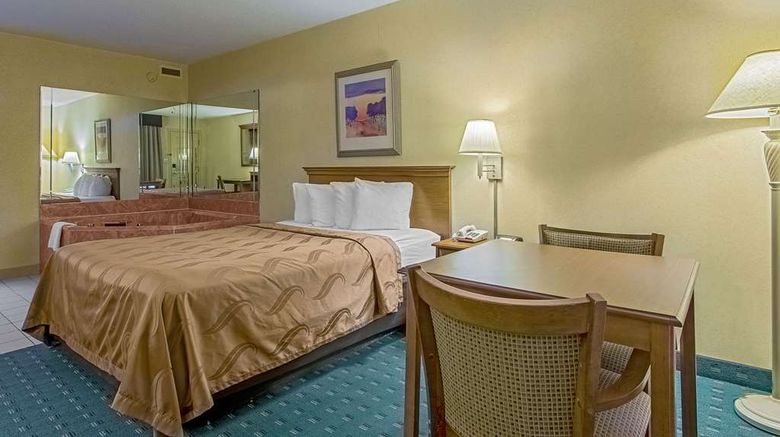 <b>Quality Inn of Oakwood Room</b>. Images powered by <a href="https://iceportal.shijigroup.com/" title="IcePortal" target="_blank">IcePortal</a>.