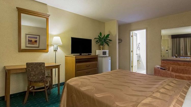 Quality Inn of Oakwood Room