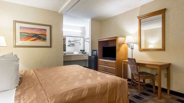 <b>Quality Inn of Oakwood Room</b>. Images powered by <a href="https://iceportal.shijigroup.com/" title="IcePortal" target="_blank">IcePortal</a>.
