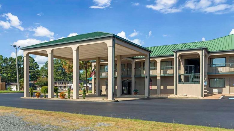 <b>Quality Inn Cordele Exterior</b>. Images powered by <a href="https://iceportal.shijigroup.com/" title="IcePortal" target="_blank">IcePortal</a>.
