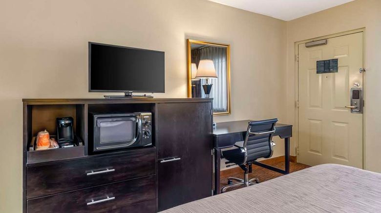 <b>Quality Inn Cordele Room</b>. Images powered by <a href="https://iceportal.shijigroup.com/" title="IcePortal" target="_blank">IcePortal</a>.