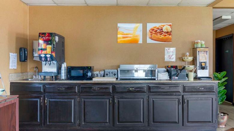 <b>Quality Inn Cordele Restaurant</b>. Images powered by <a href="https://iceportal.shijigroup.com/" title="IcePortal" target="_blank">IcePortal</a>.