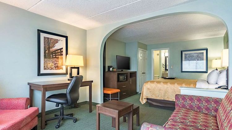 Quality Inn Columbus Suite