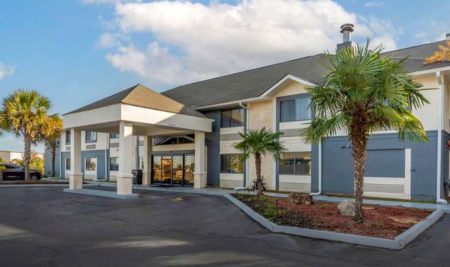 Comfort Inn & Suites at Robins AFB Exterior