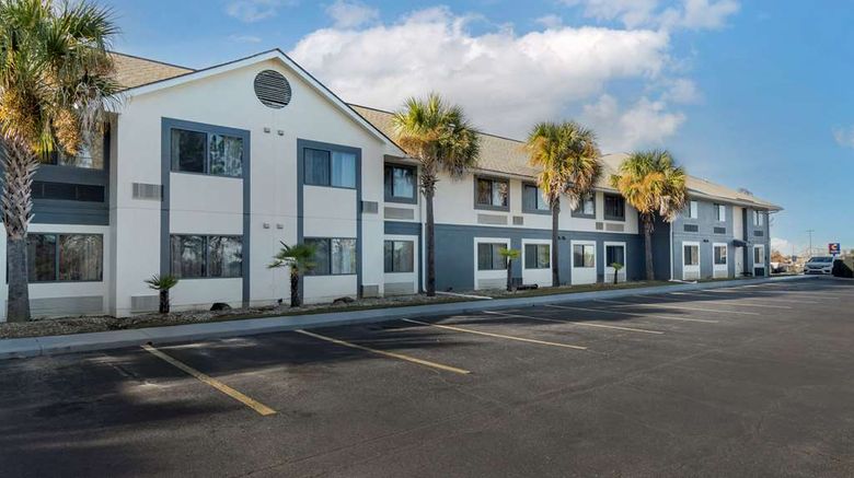 <b>Comfort Inn & Suites at Robins AFB Exterior</b>. Images powered by <a href="https://iceportal.shijigroup.com/" title="IcePortal" target="_blank">IcePortal</a>.