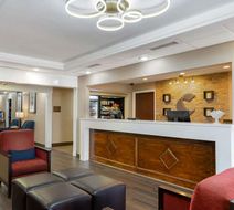 Comfort Inn & Suites at Robins AFB Lobby