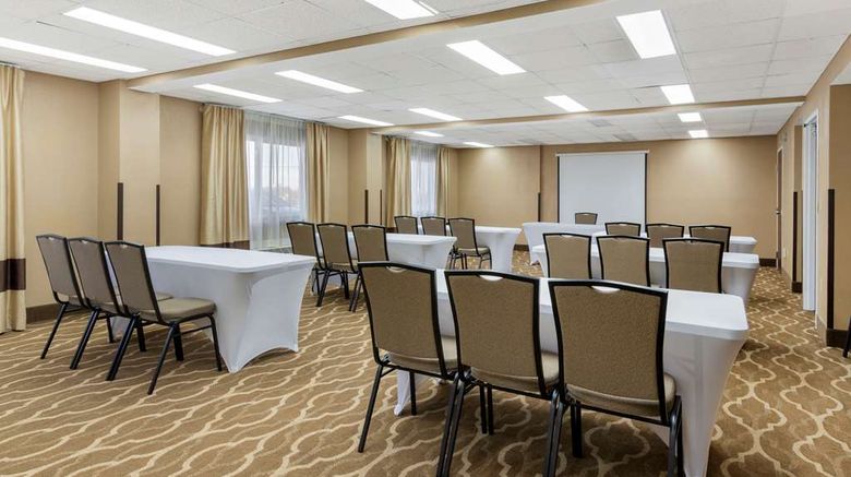 <b>Comfort Inn & Suites at Robins AFB Meeting</b>. Images powered by <a href="https://iceportal.shijigroup.com/" title="IcePortal" target="_blank">IcePortal</a>.