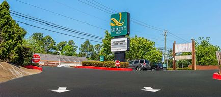 Quality Inn Northeast Exterior