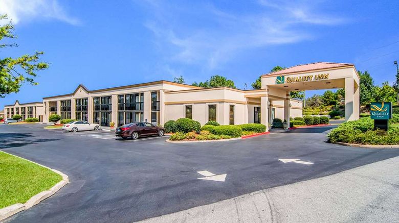 <b>Quality Inn Suwanee Exterior</b>. Images powered by <a href="https://iceportal.shijigroup.com/" title="IcePortal" target="_blank">IcePortal</a>.