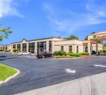 Quality Inn Suwanee Exterior