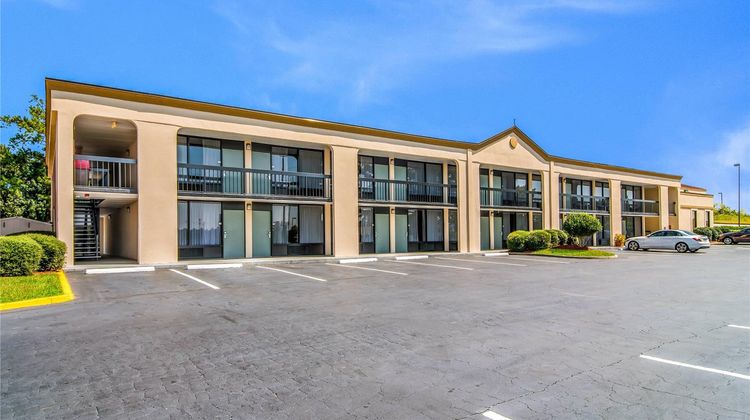 Quality Inn Suwanee Exterior