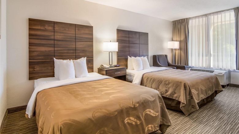 <b>Quality Inn Suwanee Room</b>. Images powered by <a href="https://iceportal.shijigroup.com/" title="IcePortal" target="_blank">IcePortal</a>.