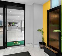 Quality Inn Commerce Lobby