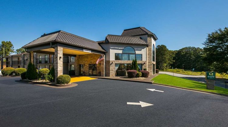 Quality Inn Commerce Exterior