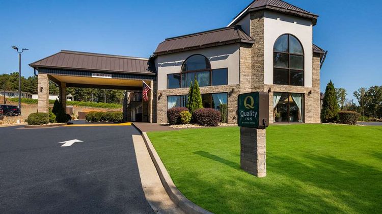 Quality Inn Commerce Exterior