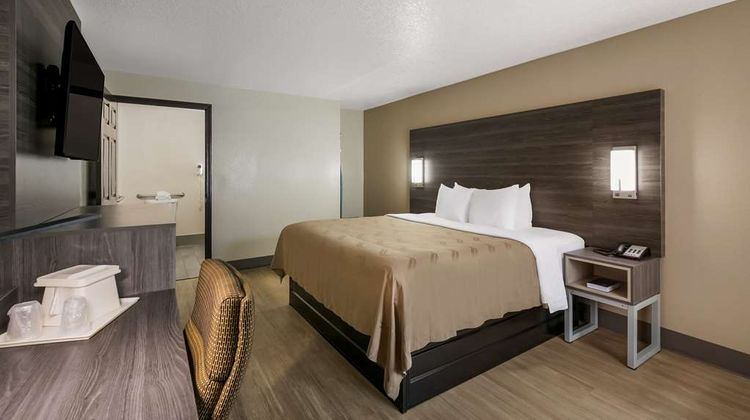 Quality Inn Commerce Room