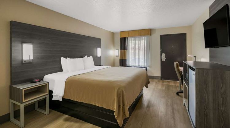 Quality Inn Commerce Room