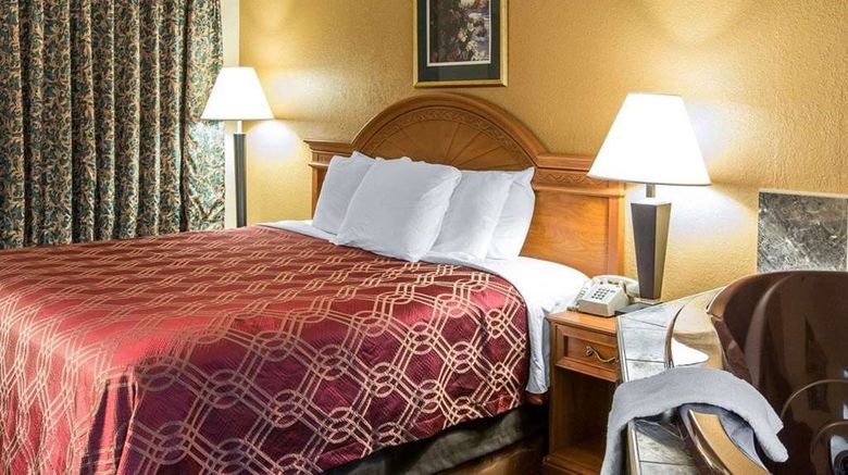 <b>Econo Lodge Dalton Suite</b>. Images powered by <a href="https://iceportal.shijigroup.com/" title="IcePortal" target="_blank">IcePortal</a>.