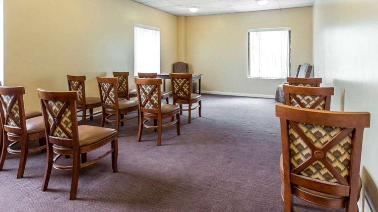 Econo Lodge Dalton Meeting