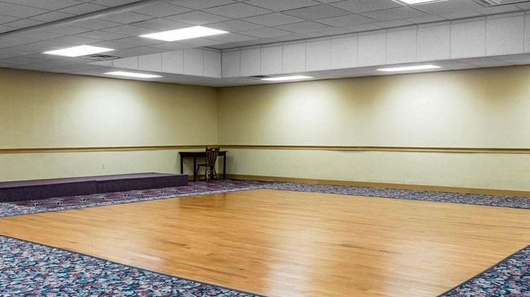 Econo Lodge Dalton Meeting