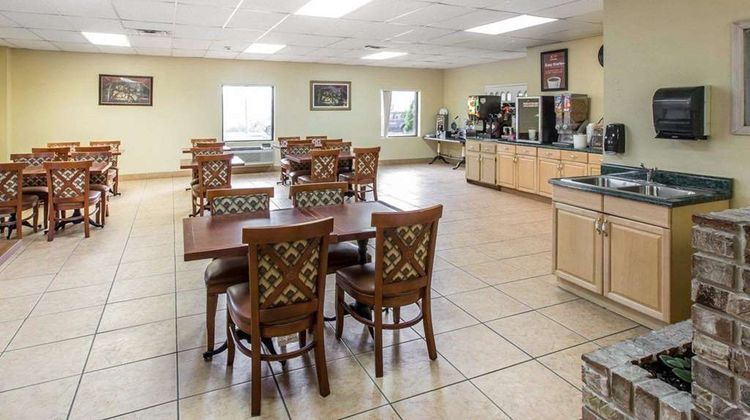 Econo Lodge Dalton Restaurant