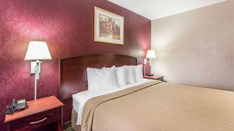 <b>Quality Inn Tifton Room</b>. Images powered by <a href="https://iceportal.shijigroup.com/" title="IcePortal" target="_blank">IcePortal</a>.