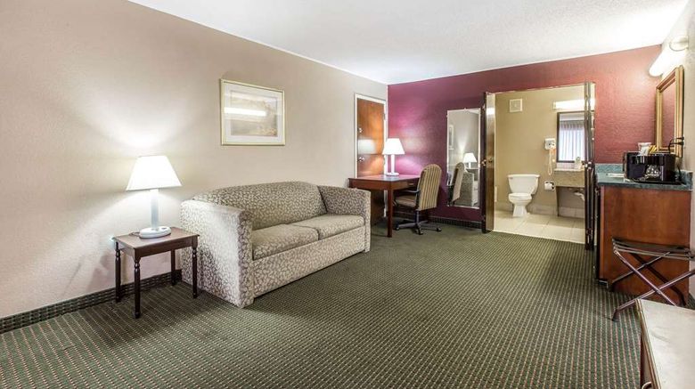 <b>Quality Inn Tifton Suite</b>. Images powered by <a href="https://iceportal.shijigroup.com/" title="IcePortal" target="_blank">IcePortal</a>.
