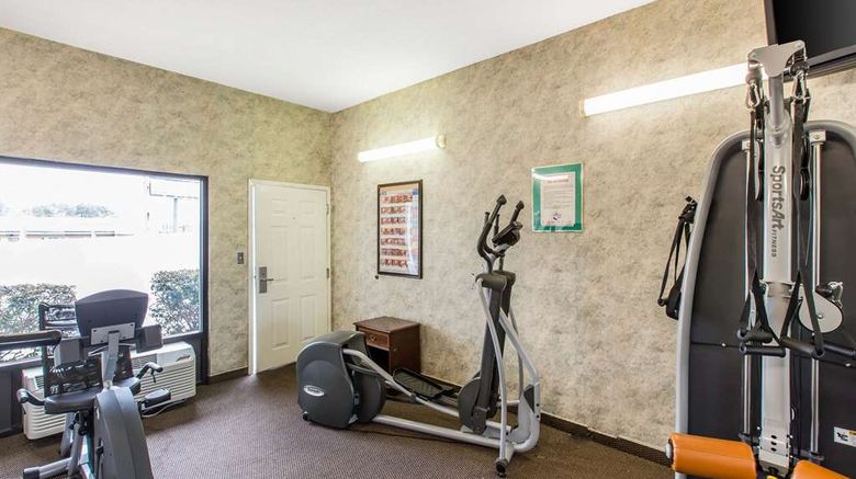 <b>Quality Inn Tifton Health</b>. Images powered by <a href="https://iceportal.shijigroup.com/" title="IcePortal" target="_blank">IcePortal</a>.
