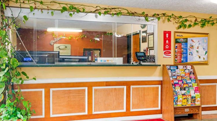 Econo Lodge Decatur Lobby