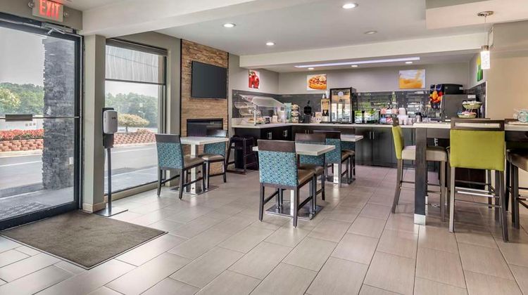 Quality Inn & Suites, Athens University Restaurant