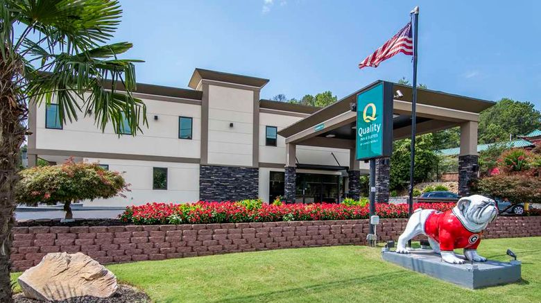 <b>Quality Inn & Suites, Athens University Exterior</b>. Images powered by <a href="https://iceportal.shijigroup.com/" title="IcePortal" target="_blank">IcePortal</a>.