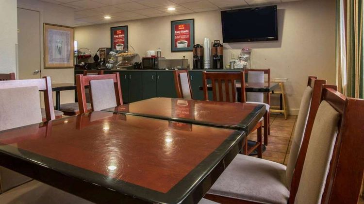 Econo Lodge Inn & Suites At Fort Benning Restaurant