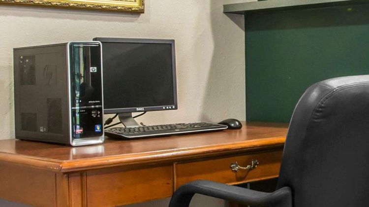 Econo Lodge Inn & Suites At Fort Benning Other